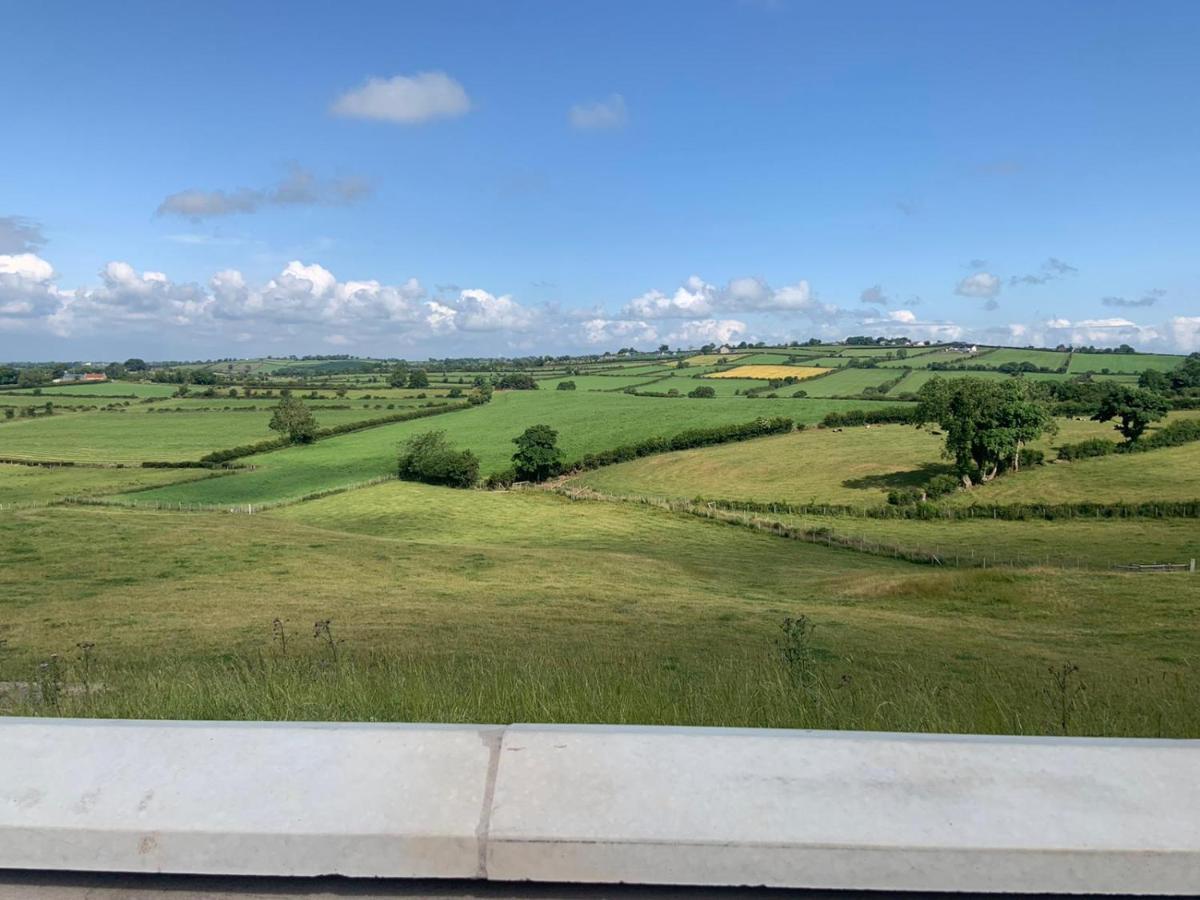 Gracey'S Hillside Lodge Ballyward Exteriér fotografie